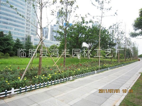 PVC草坪（花壇）護欄