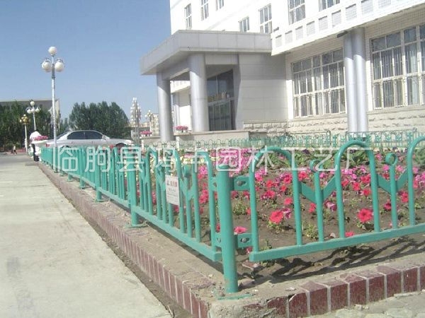 鋅鋼草坪護欄